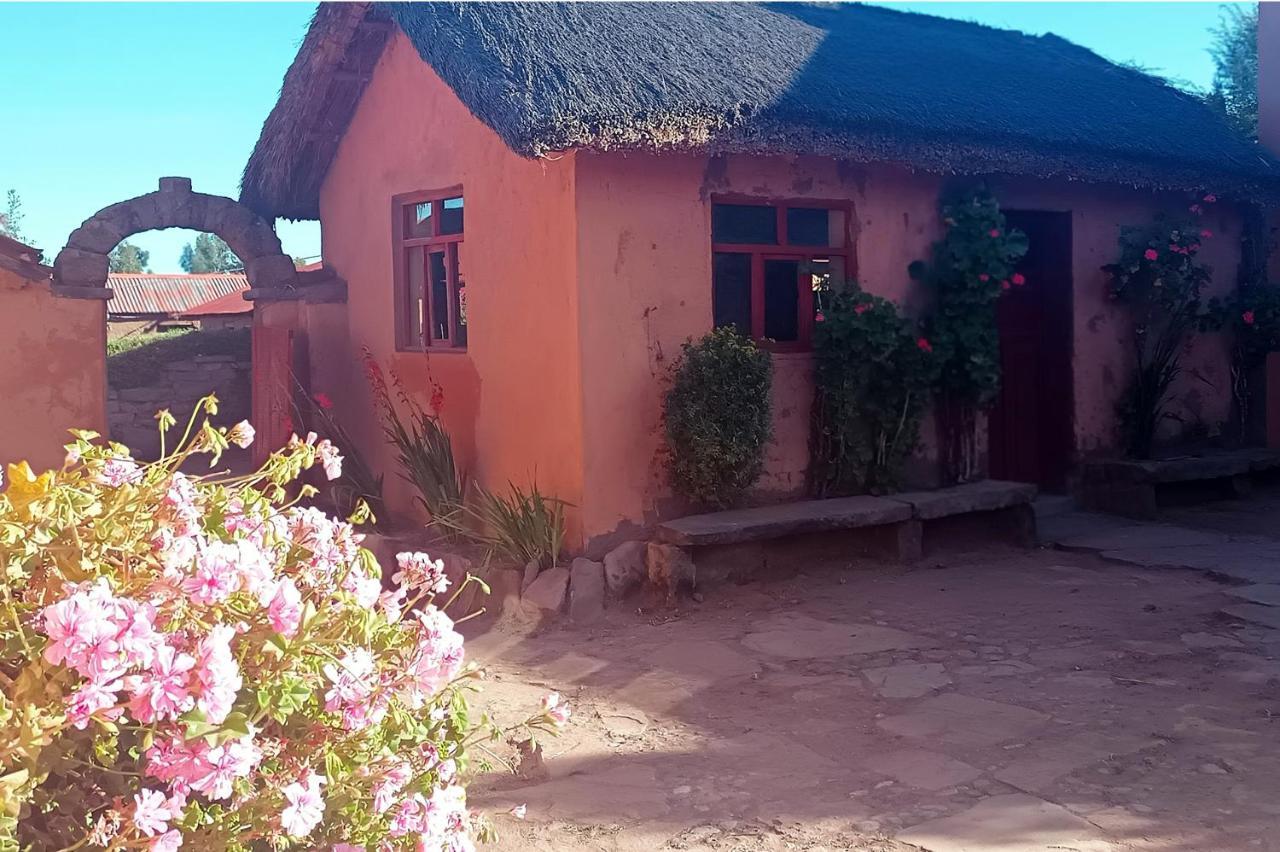 Hospedaje Rural La Florida En Llachon, Titicaca Puno Bagian luar foto